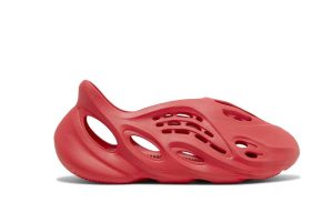 Yeezy Foam Runner ‘Vermilion’ Replica