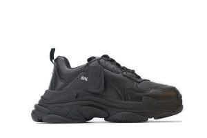 Triple S Sneaker ‘Black’ Leather