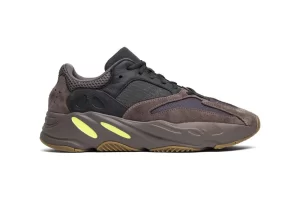 Yeezy 700 Mauve